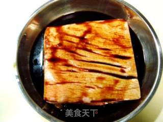 家宴大菜“千连福万字扣肉”的做法步骤：4