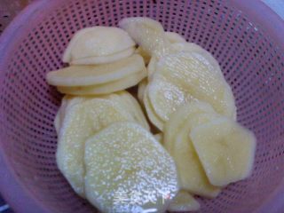 【老桃七厨房】粉蒸肉的做法步骤：3