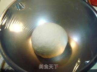 巨无霸至尊匹萨的做法步骤：4
