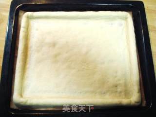 巨无霸至尊匹萨的做法步骤：4