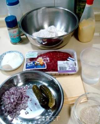 美味Hamburgers“牛肉汉堡包”的做法步骤：5