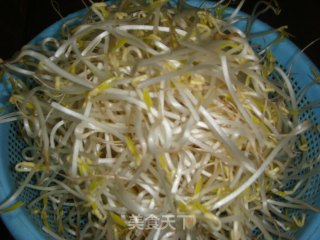 鸭杂绿豆芽的做法步骤：2