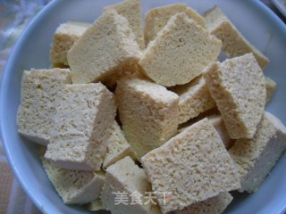 白菜炖冻豆腐的做法步骤：2