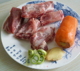 电饭煲版排骨煲仔饭的做法步骤：2
