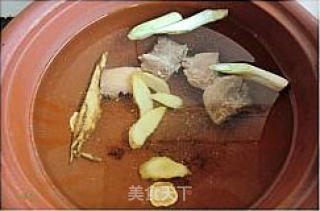 秋冬季家常靓煲-----鸭胗鸭血煲的做法步骤：2