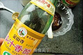 糖醋手撕面筋的做法步骤：2