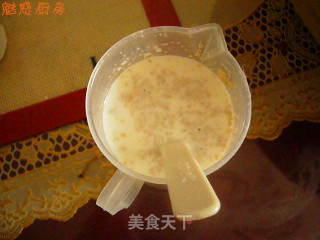 百姓家的普通饭---馒头、椒盐花卷和发面油饼的做法步骤：2