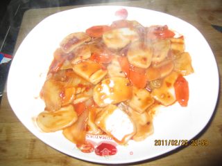 豆瓣酱辣炒年糕的做法步骤：2
