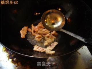 每周不可少的菜菜---芹菜木耳的做法步骤：2