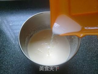 【葡萄干香蕉马芬】的做法步骤：2