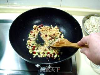 快捷美味“香辣热拌面”的做法步骤：5