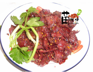 湖南湘西特产麻辣牛肉干的做法步骤：2