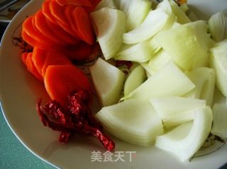回锅肉的做法步骤：2