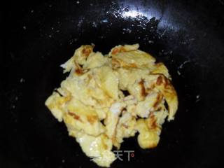 胡萝卜炒鸡蛋的做法步骤：2