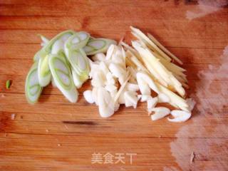豆芽炝锅面的做法步骤：2