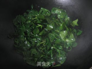 李李的滋味-----煸炒草头的做法步骤：2