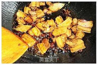 老佛爷红烧肉的做法步骤：2