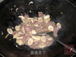 苦笋炒牛肉的做法步骤：5