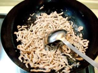 美味儿传统菜“鱼香肉丝”的做法步骤：4