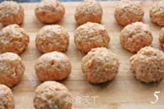 红烧糯米肉丸的做法步骤：2