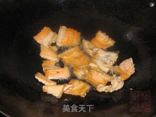 【父亲节】--- 三文鱼骨烧凉瓜的做法步骤：4