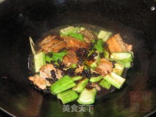 【父亲节】--- 三文鱼骨烧凉瓜的做法步骤：4