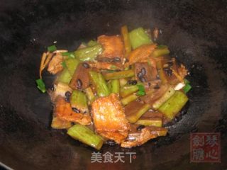 【父亲节】--- 三文鱼骨烧凉瓜的做法步骤：4
