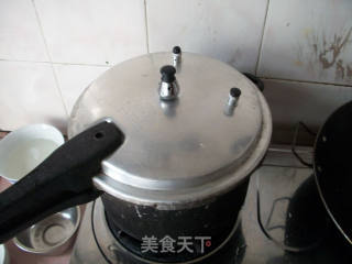 清炖萝卜牛肉的做法步骤：2