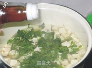 芥菜咸蛋黄豆腐汤的做法步骤：3