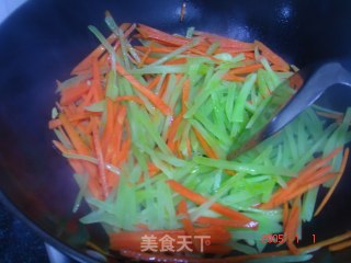 素炒莴笋丝的做法步骤：3