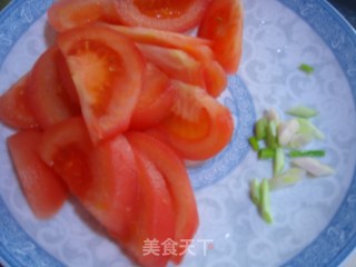 番茄煮年糕的做法步骤：2