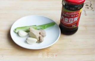煲仔饭的做法步骤：2
