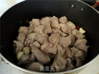 笋干烧肉的做法步骤：2