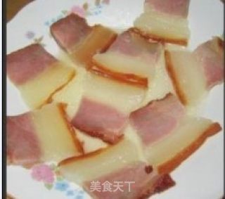 腊肉炒西兰花的做法步骤：3