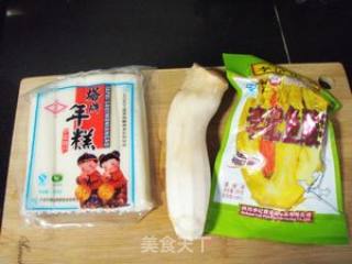 快乐主食篇10分钟搞定--酸菜年糕汤的做法步骤：3