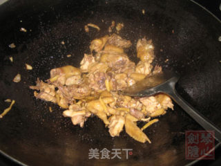 菠萝生炒鸡的做法步骤：4