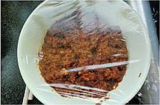 老北京传统清真名小吃---门钉肉饼的做法步骤：2