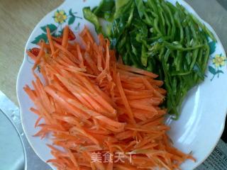 鱼香鸡丝的做法步骤：2