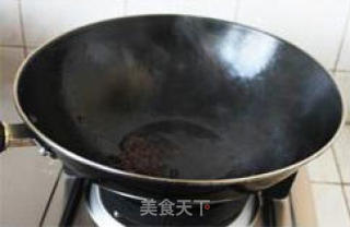 绝好的家常下饭小菜—豉椒小银鱼的做法步骤：2