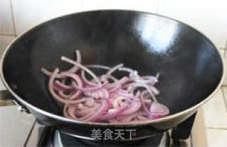 绝好的家常下饭小菜—豉椒小银鱼的做法步骤：2