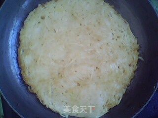 面条鸡蛋饼的做法步骤：2
