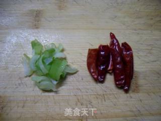 孜然大蒜炒牛肉——独特的美味的做法步骤：2