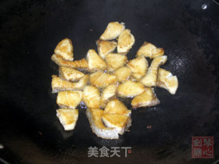 淡咖喱煮鳕鱼的做法步骤：3