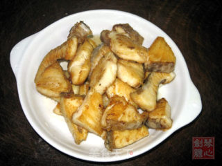 淡咖喱煮鳕鱼的做法步骤：3