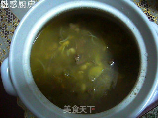 鸡汤炖黄豆芽的做法步骤：2