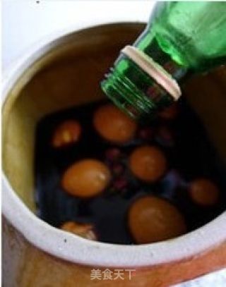 酒香玫瑰酱油蛋的做法步骤：2