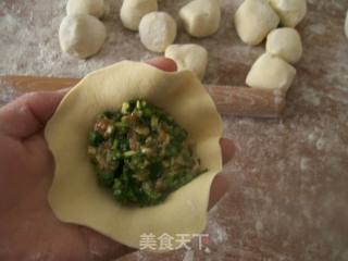 三鲜馅饼的做法步骤：2