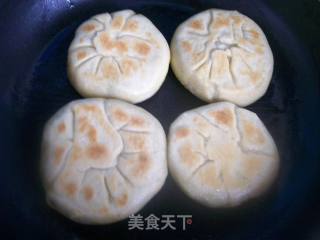 三鲜馅饼的做法步骤：2