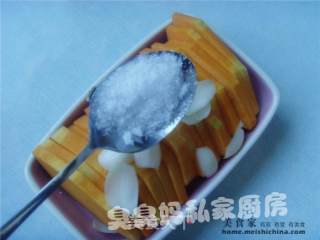 百合蒸南瓜的做法步骤：3