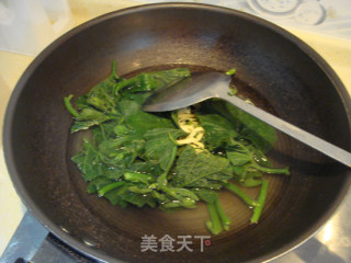 南瓜苗肉丸汤的做法步骤：3